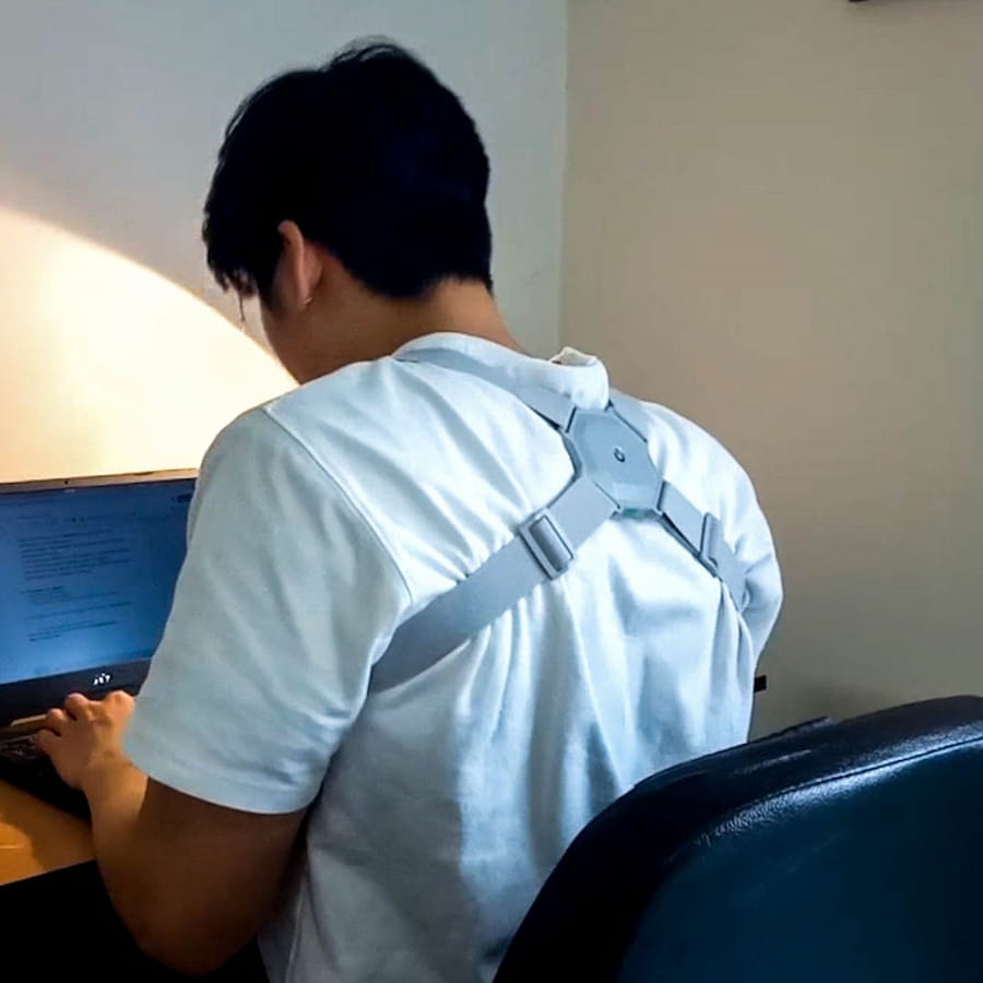 Intelligent Vibrating Posture Trainer